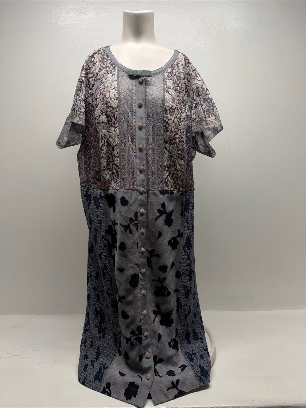 Beguile By Byron Lars Bellaza Dress Floral Lace Patchwork Sheath Gray Plus 20 W